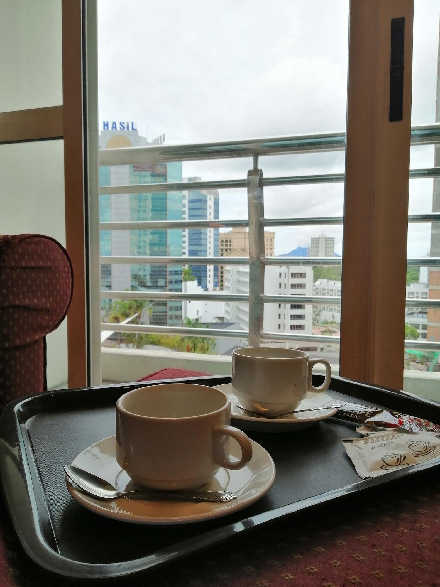 Stayinn Gateway Hotel Apartment Kuching Exterior photo